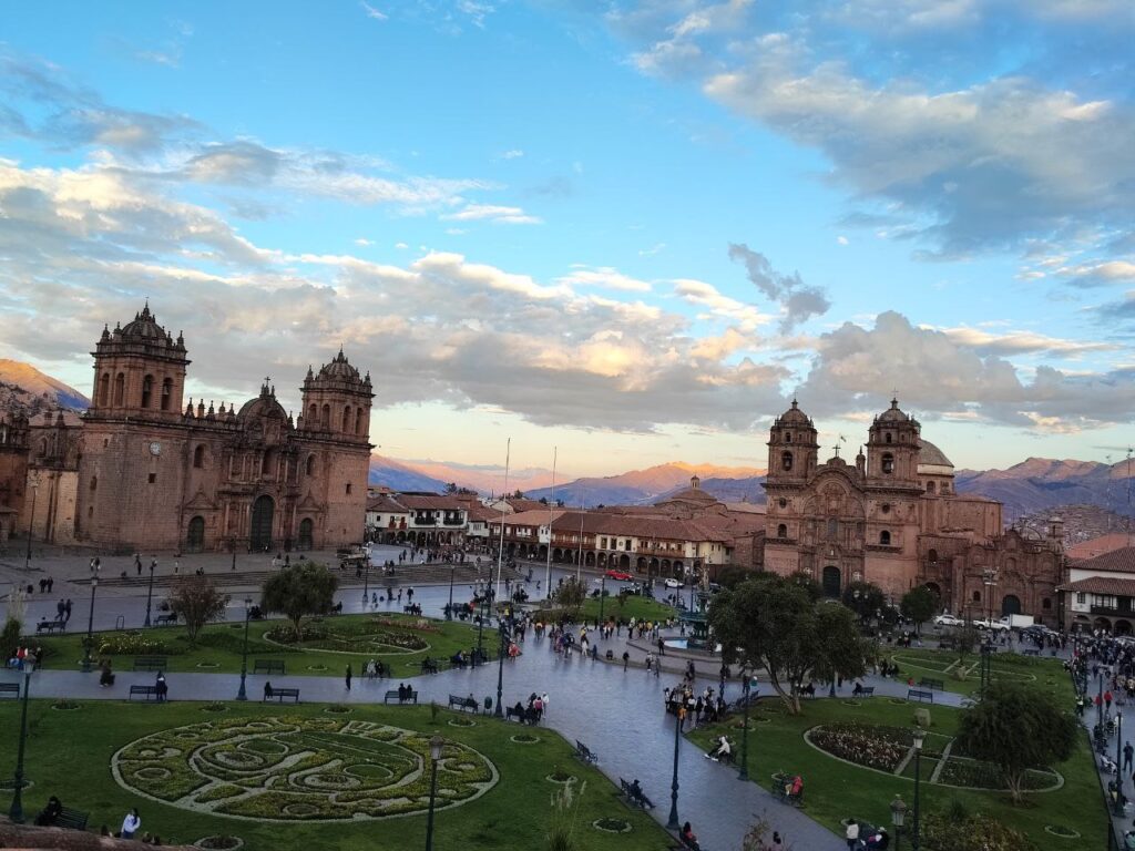 Групповой тур на новый год в Перу Боливия Чили Перу Куско главная площадь
