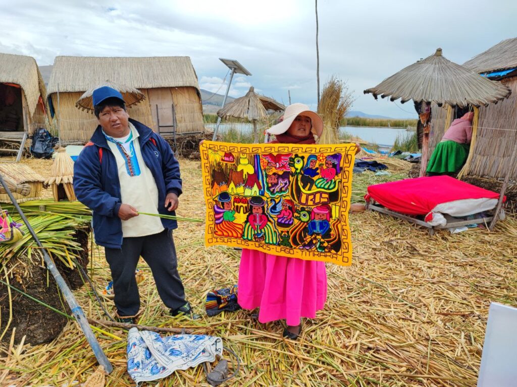 Групповой тур на новый год в Перу Боливия Чили озеро Титикака тростниковый остров тур по Перу